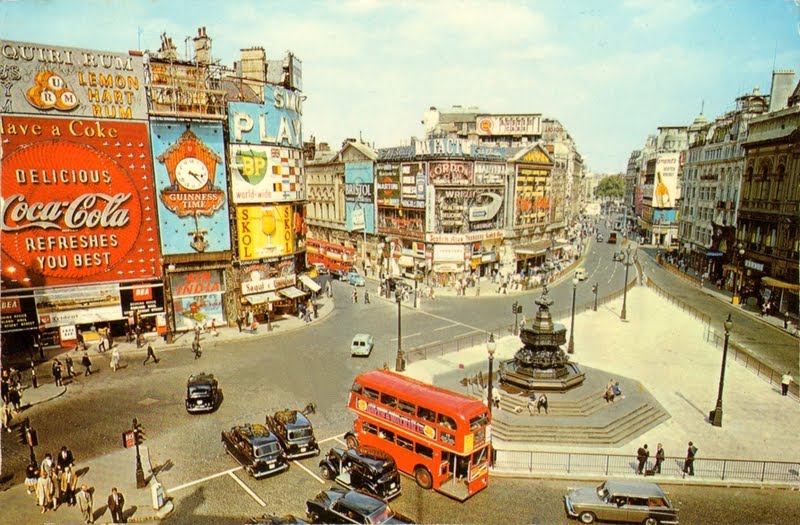 Piccadilly circus 1950s